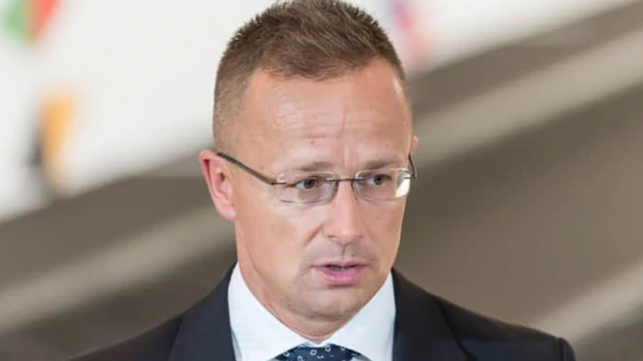 Сійярто заявив, що Угорщина висилає 2 українських дипломатів, звинувативши їх у шпигунстві