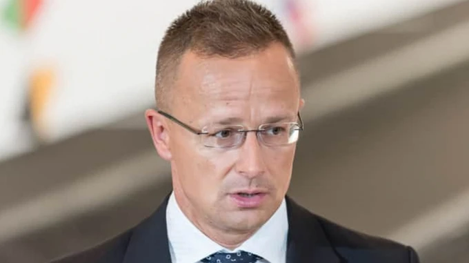Сийярто заявил, что Венгрия высылает 2 украинских дипломатов, обвинив их в шпионаже