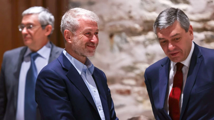 New people involved in negotiations between Kyiv and Kremlin, however, peace is not on table