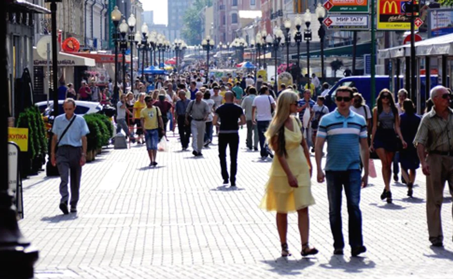 Каждый 12-й украинец сейчас в России – Климкин