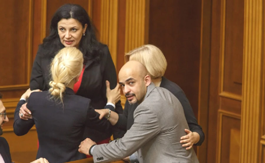 Серед молодих політиків найвищі рейтинги у Соболєва і Найєма – опитування