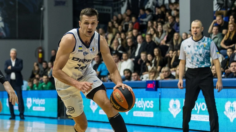 Лидер Днепра вошел в топ-10 ассистентов в истории Суперлиги