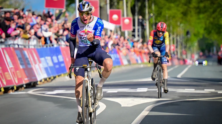 Евенепул взяв реванш у Ск’єлмосе на Амстелі. Підсумки тижня у велоспорті