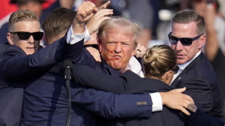 Убийственный митинг Дональда Трампа: как покушение на кандидата подорвало политику США