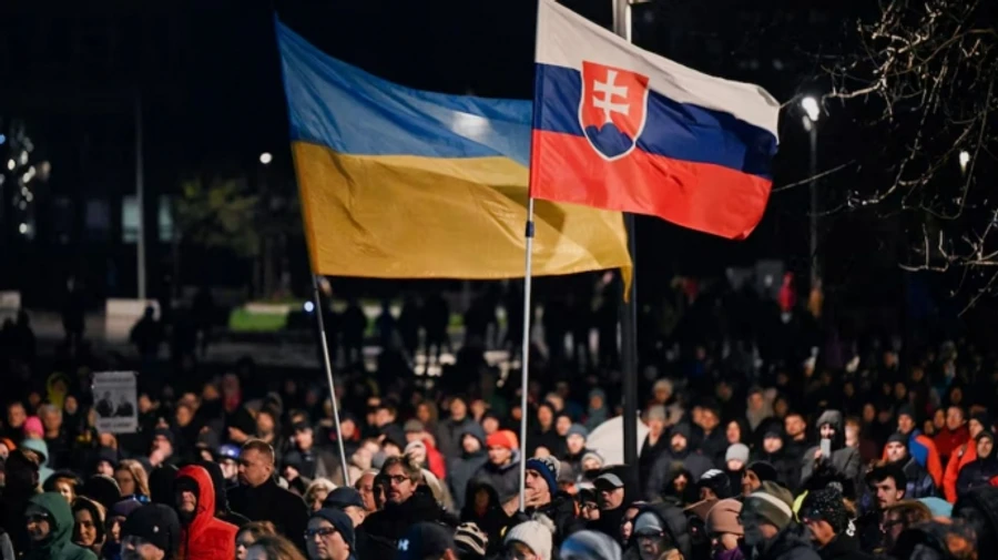 Several thousand people in Slovakia rally against government and in support of Ukraine – photo