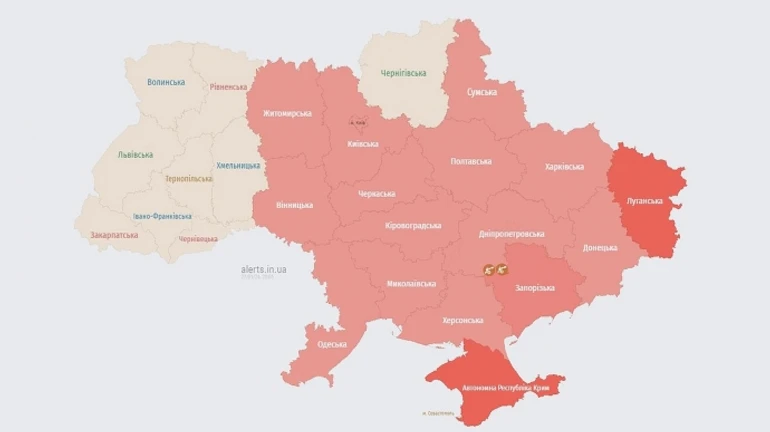 У Києві й більшості областей оголошували тривогу: лунали вибухи