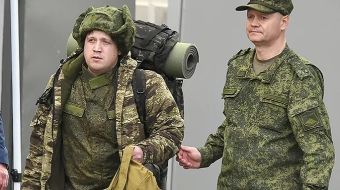РФ формирует новые подразделения, но этого недостаточно без усиления мобилизации - разведка Британии