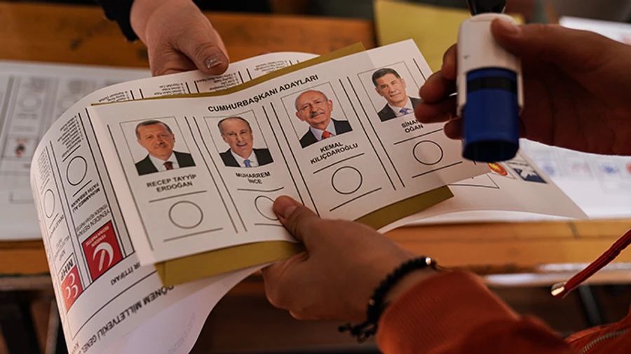 Офіційно: перший тур президентських виборів у Туреччині не визначив переможця