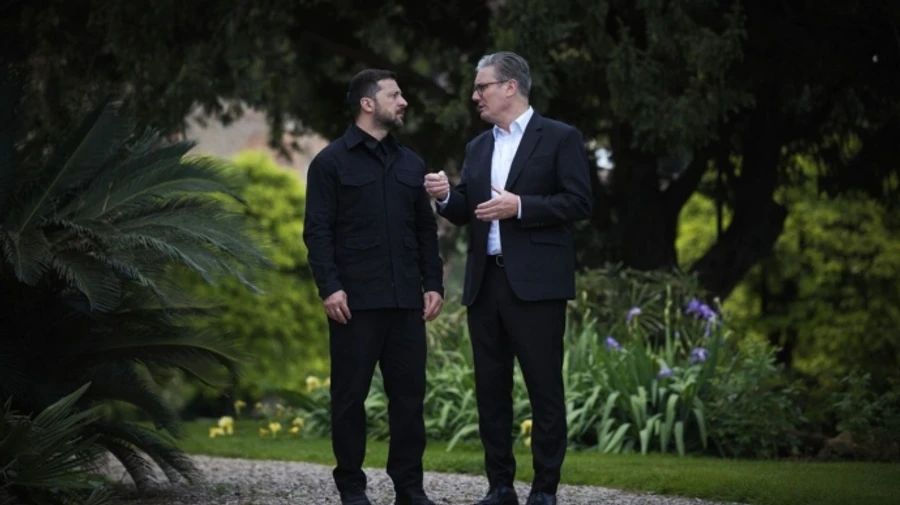 Зеленський показав зустріч зі Стармером: Говорили про припинення вогню