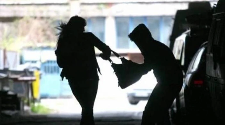 Я пыталась закричать, но мне сказали что убьют: Две истории об ограблении