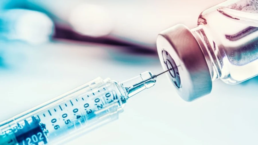 Британія вакцинувала від коронавірусу 8 мільйонів осіб