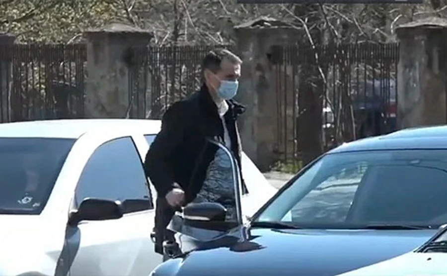 Машина, которую выдали главному санврачу, врезалась в бусик журналистов в Николаеве – СМИ