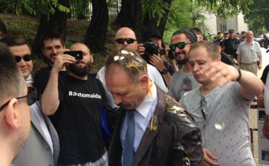 ГПУ получила доступ к телефонам автомайдановцев по делу об избиении яйцами