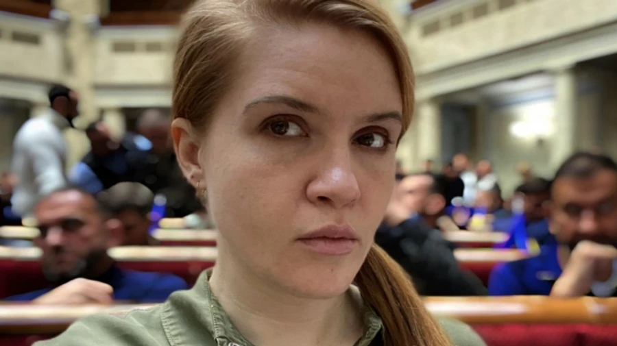 Комитет Рады поддержал изгнание Безуглой с заседания парламента, она идет в суд