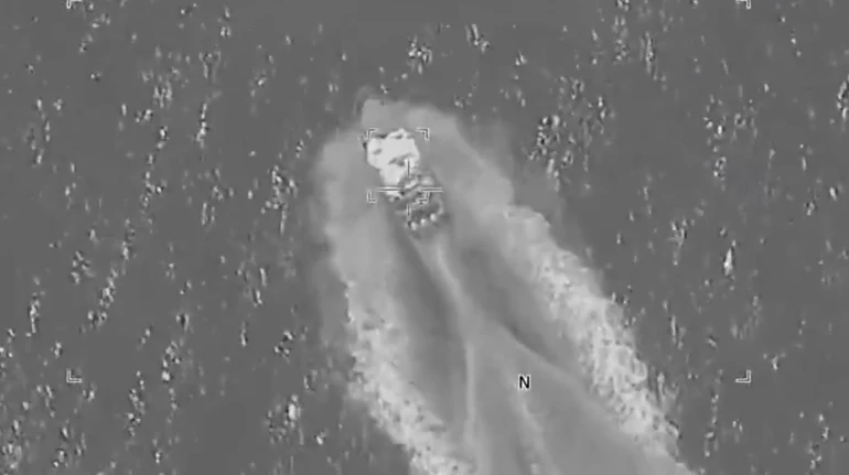 Американські військові заявили, що вдарили по трьох суднах з наркотиками в Тихому океані