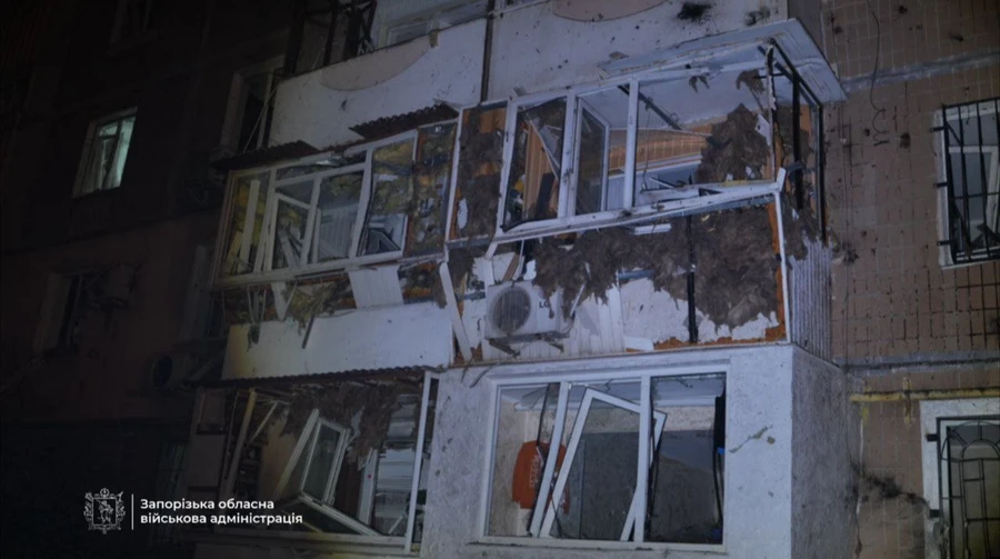 Four injured and 100 apartments damaged in Russian attack on Zaporizhzhia – photos