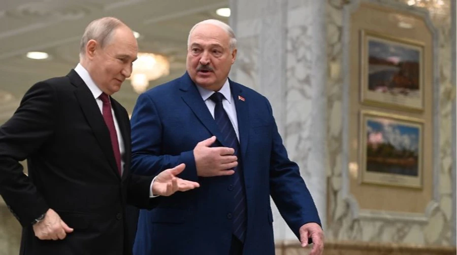 У Кремлі пообіцяли, що Путін обговорить з Лукашенком погрози Зеленського