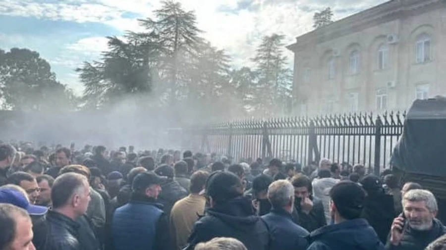 В оккупированной грузинской Абхазии вспыхнули протесты против нового соглашения с Россией