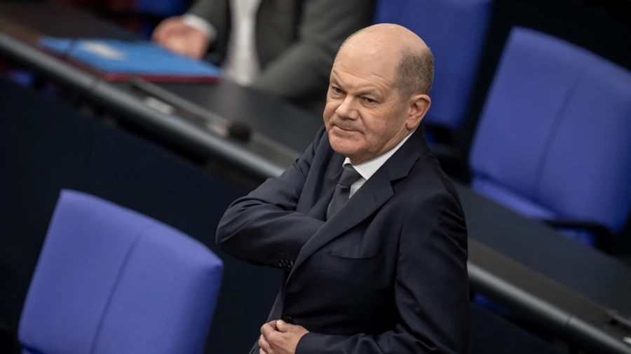 Шольц назвав ганебною для ультраправої партії АдН похвалу Путіна