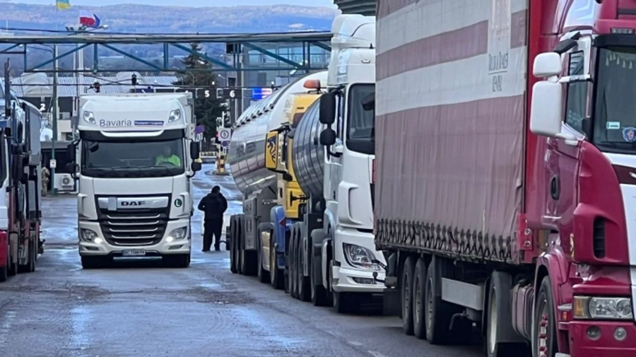 Зеленський про блокування кордону з Польщею: Ми побудували кілька шляхів в обхід