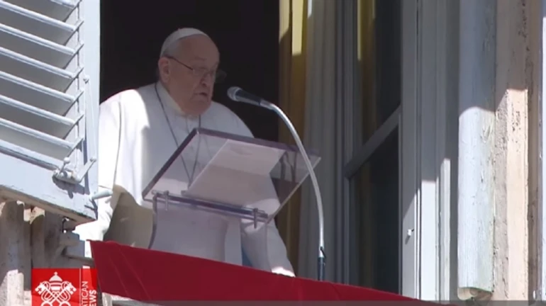 Pope calls for diplomatic solution to war in Ukraine