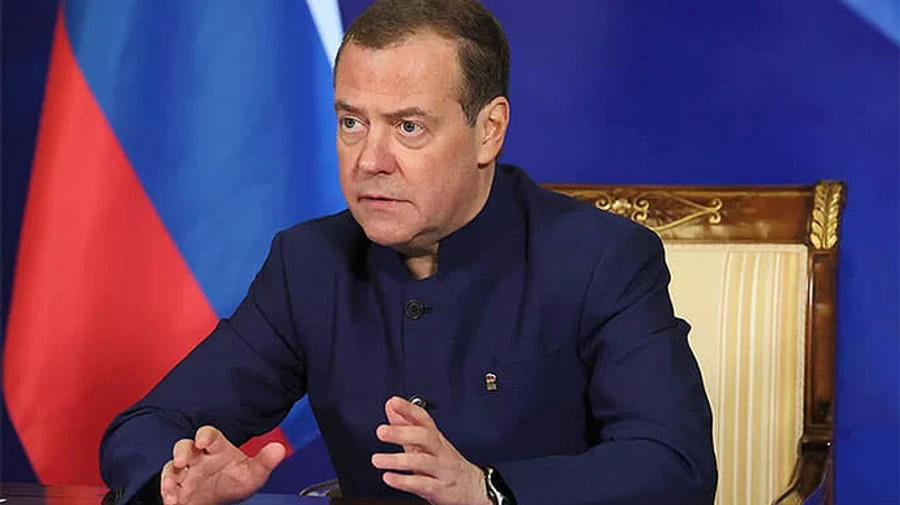 Medvedev again prophesies approach of World War III