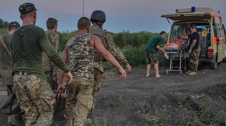 Хрещення відбулося ще на Банковій. Історії лікарів із добровольчого медичного шпиталю