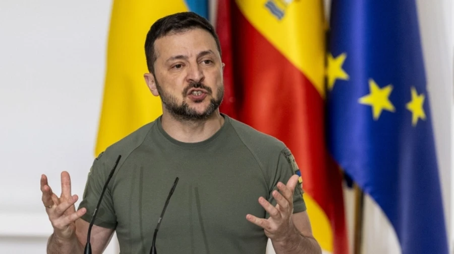 Zelenskyy: China supplies Russia with artillery, gunpowder and helps manufacture weapons