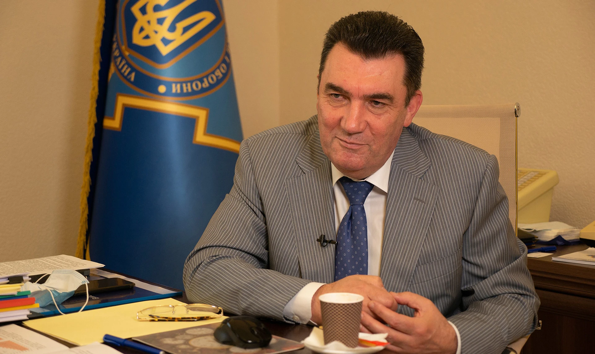 Не отводить взгляд и не опускать руки