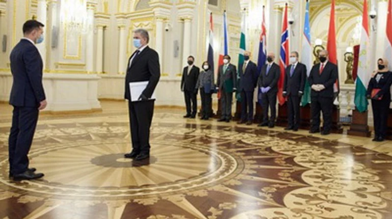 Хто наш друг: як змінюється оцінка українців щодо найбільших союзників