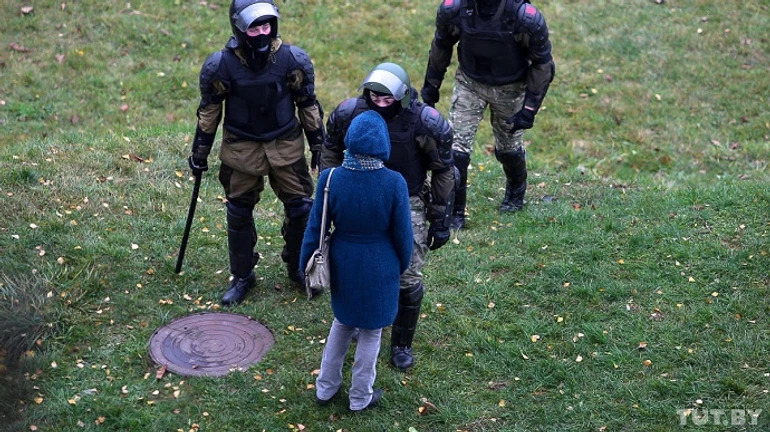 В Беларуси в воскресенье задержали 23 журналистов и 1100 протестующих 