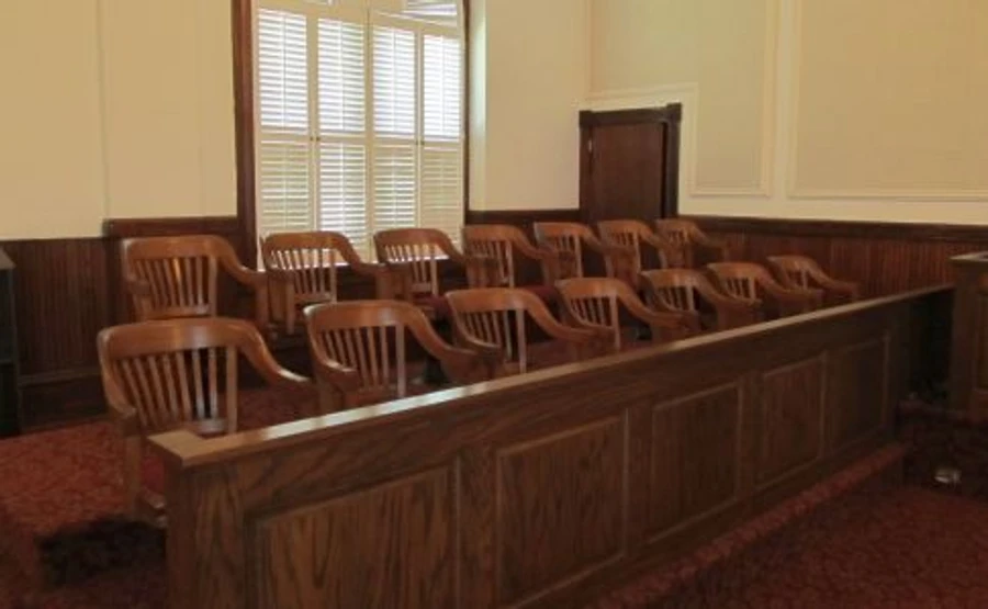 Классический суд присяжных может заработать в Украине с 2021 года – Минюст