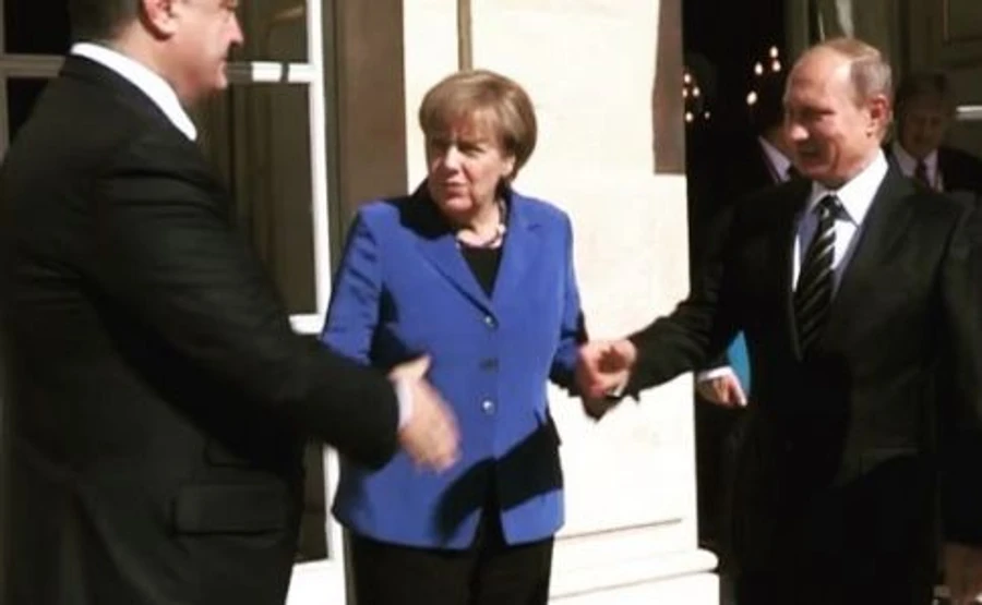 Захід вимагає вибори на окупованому Донбасі не пізніше червня - ЗМІ