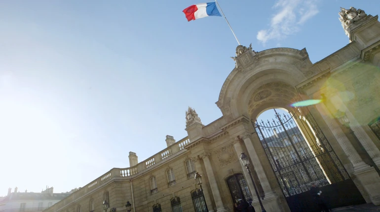 Europe wants to agree Ukraine security guarantees in January, French government official says