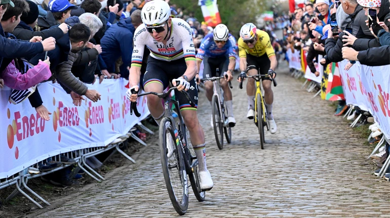 Третій титул Погачара на Турі Фландрії, вражаючий дебют Евенепула. Підсумки тижня у велоспорті