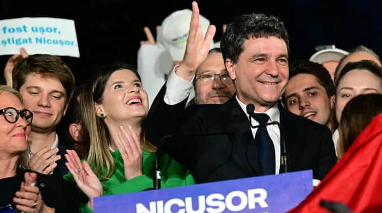 Враг застройщиков, мэр столицы, олимпиец. Кто такой Никушор Дан, новый президент Румынии