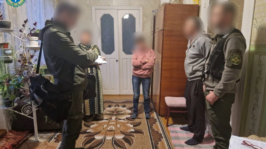 Затримали коригувальницю, яка наводила удари РФ по центрах експорту українського зерна