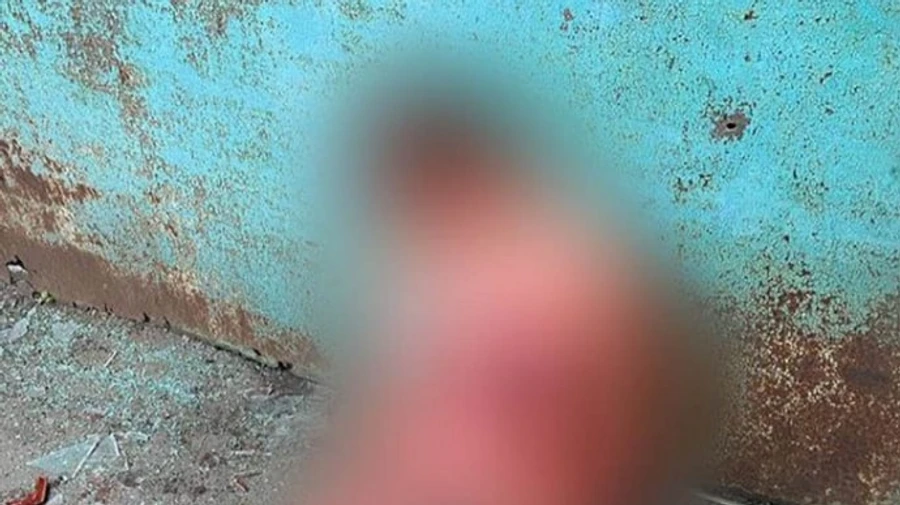 Russians fire cluster munitions on Toretsk, one dead, 3 wounded