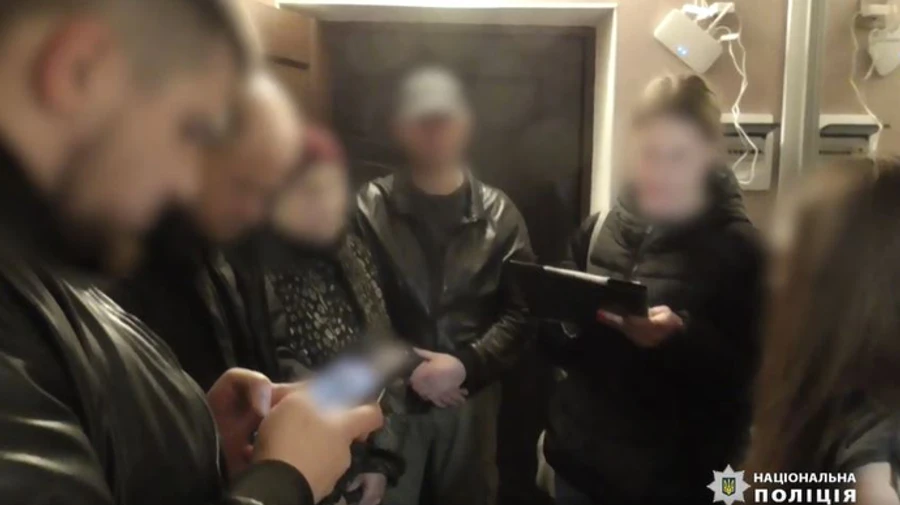 Поліція викрила благодійників, які викрали більше 10 мільйонів пожертв для дітей