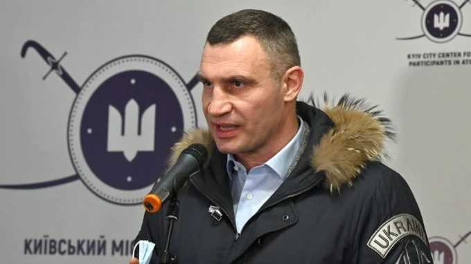 Надзвичайний стан у Києві: без комендантської години, але треба носити паспорт