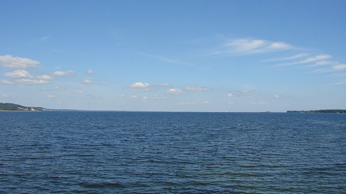 На Київщині потонули дорослий і дитина, ще одна дитина померла в швидкій