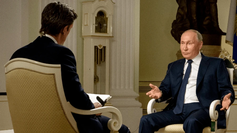 Путін назвав “нісенітницею” інформацію WP про російський супутник для Ірану