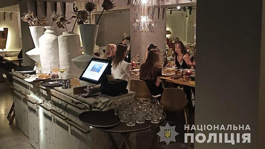 У поліції Києва назвали чергові розважальні заклади, що ігнорували карантин