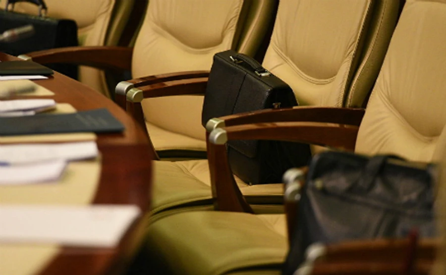 Під очільниками МОЗ і Мінфіну захиталися крісла – джерела