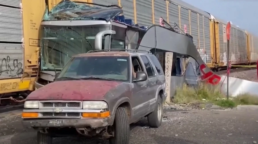 У Мексиці потяг зіштовхнувся з автобусом: 10 загиблих, понад 60 поранених