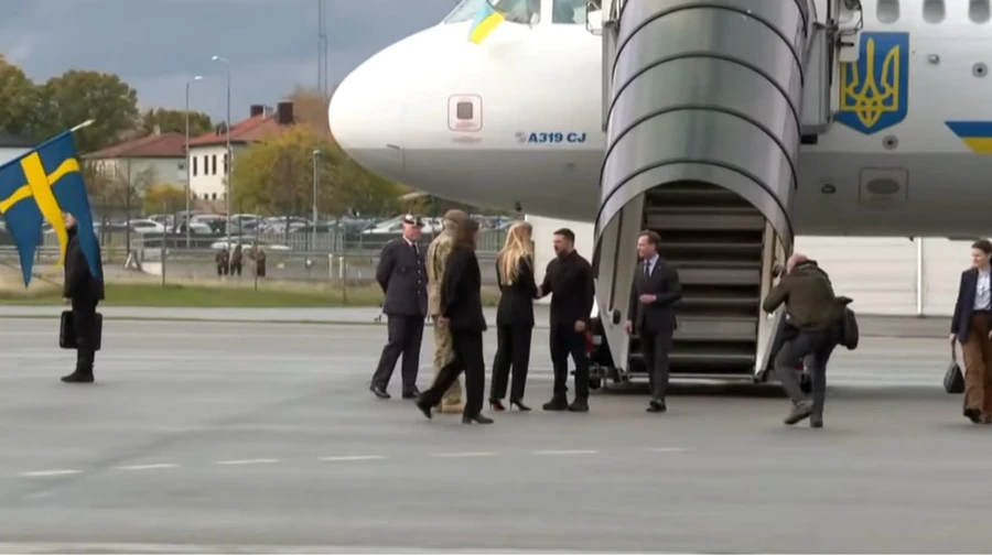 Zelenskyy arrives in Sweden