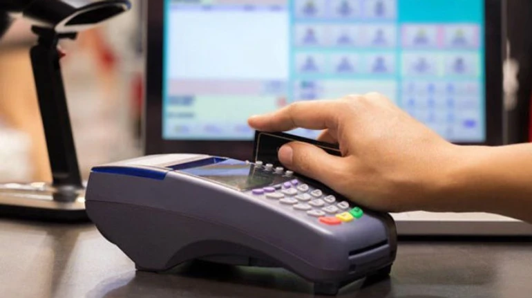 Среднедневные выручки через регистраторы растут - налоговая