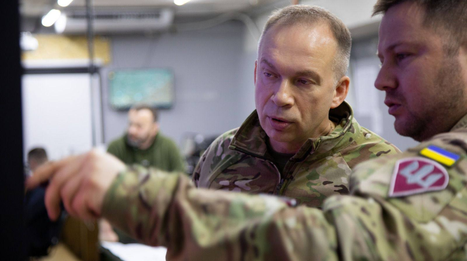 Сирський доручив збільшити забезпечення військових на Донеччині