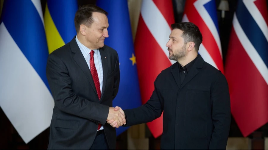 У Туска заявили, що Зеленський і Путін мають вести переговори без посередників