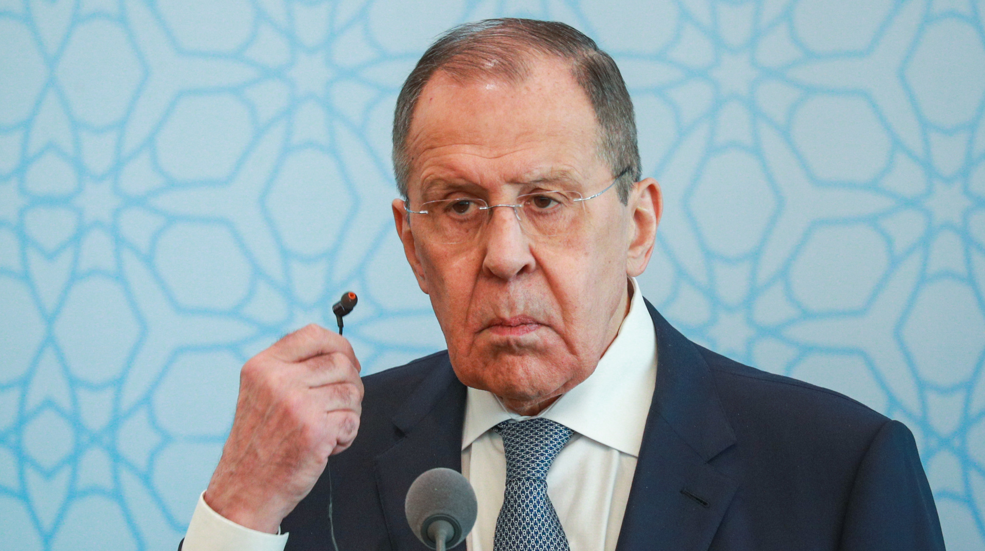 Лавров назвав запрошення Зеленського до Москви "величезним жестом доброї волі"